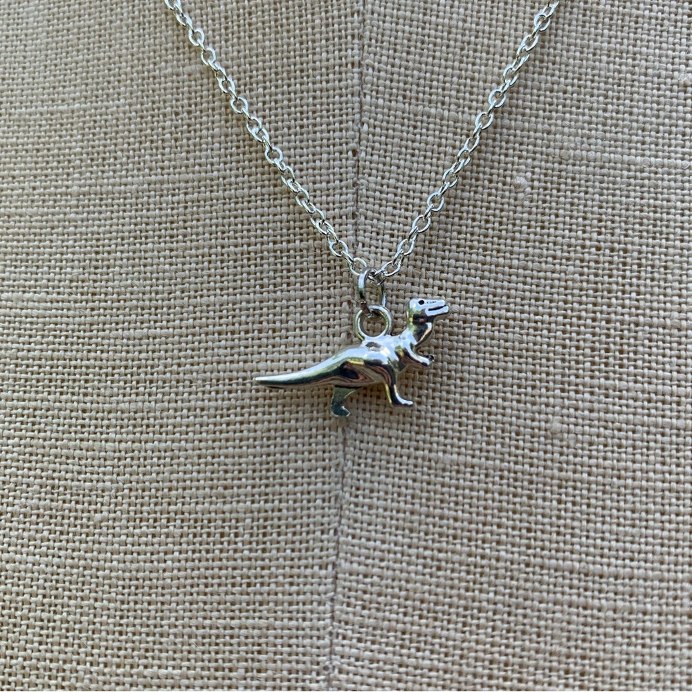NWT Sterling Silver Plated Chain & Alloy Dinosaur Charm Necklace - Picture 3 of 8